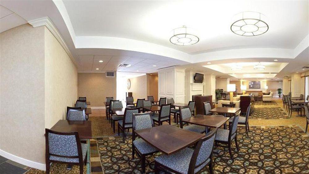 Holiday Inn Express Indianapolis Airport By Ihg Plainfield Exterior photo